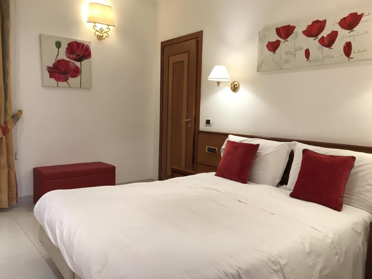 Hotel San Carlo Рим Экстерьер фото