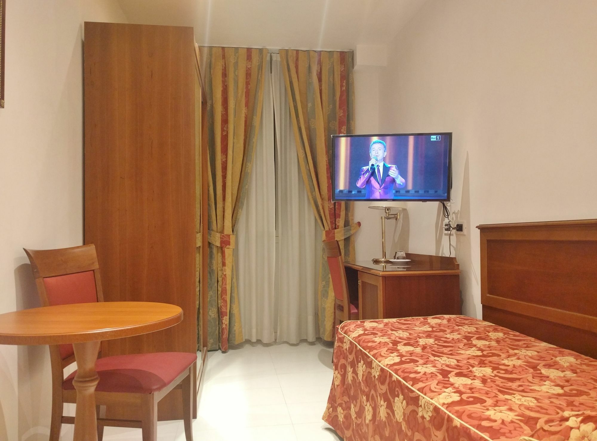 Hotel San Carlo Рим Экстерьер фото